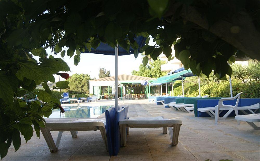 Mandalena Hotel Apartments Protaras Buitenkant foto