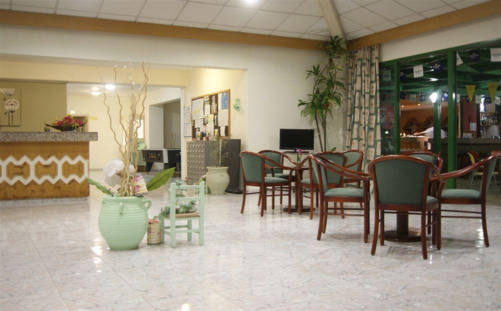 Mandalena Hotel Apartments Protaras Buitenkant foto