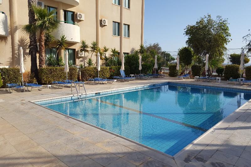 Mandalena Hotel Apartments Protaras Buitenkant foto